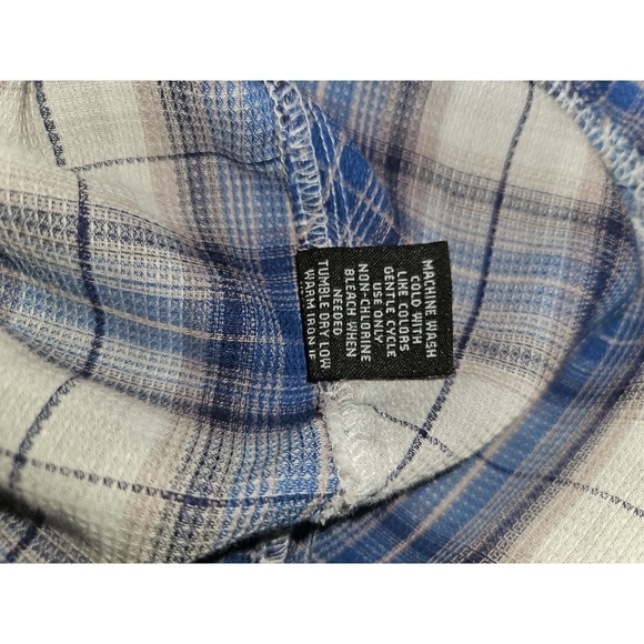 BKE Men's Athletic Fit Blue/Gray Plaid Button Up Shirt Size Large - Picture 8 of 8